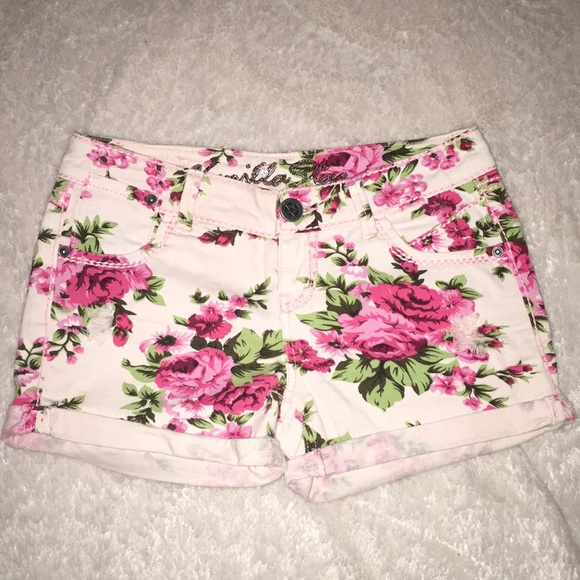 Floral Shorts - Picture 1 of 6